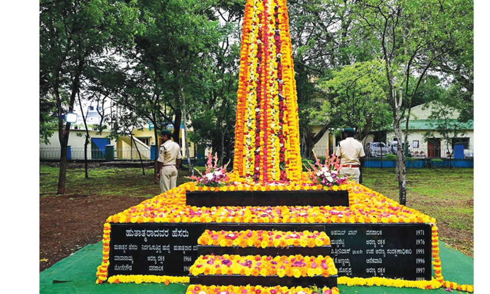 Tributes Paid To Saviours Of Jungles On Martyrs’ Day